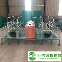豬場自動(dòng)喂料線料線配件8升定量桶透明塑料豬舍而成