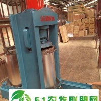 哈爾濱哪有賣全自動(dòng)液壓榨油機(jī)的 大豆榨油機(jī)價(jià)格 液壓榨油機(jī)原理 大豆榨油機(jī)壓榨方法