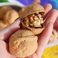 春節(jié)不休！新疆阿克蘇185紙皮核桃一級薄殼2021年新貨現(xiàn)發(fā)包