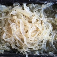 批發(fā)海蜇絲10斤箱裝涼拌菜鹽漬海蜇無沙非即食爽脆海蜇皮