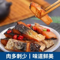 廠家加工定制陽干草魚塊 腌制風(fēng)干魚 真空包裝魚淡水魚魚塊