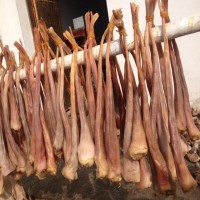 臘豬尾巴煙熏豬尾巴湖北特產(chǎn)臘肉農(nóng)家煙熏自制豬邊角豬尾工廠批發(fā)