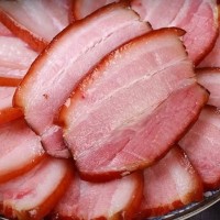 恩施土家五花肉自制正宗柴火煙熏臘肉五花臘肉獨立包裝土豬肉批發(fā)