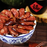 川味香腸批發(fā)臘腸麻辣四川正宗農(nóng)家肉手工煙熏特產(chǎn)純豬肉袋裝整箱