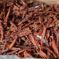 廠(chǎng)家雞肉干巴條 休閑零食銷(xiāo)售香辣五香手撕雞肉干供應(yīng)